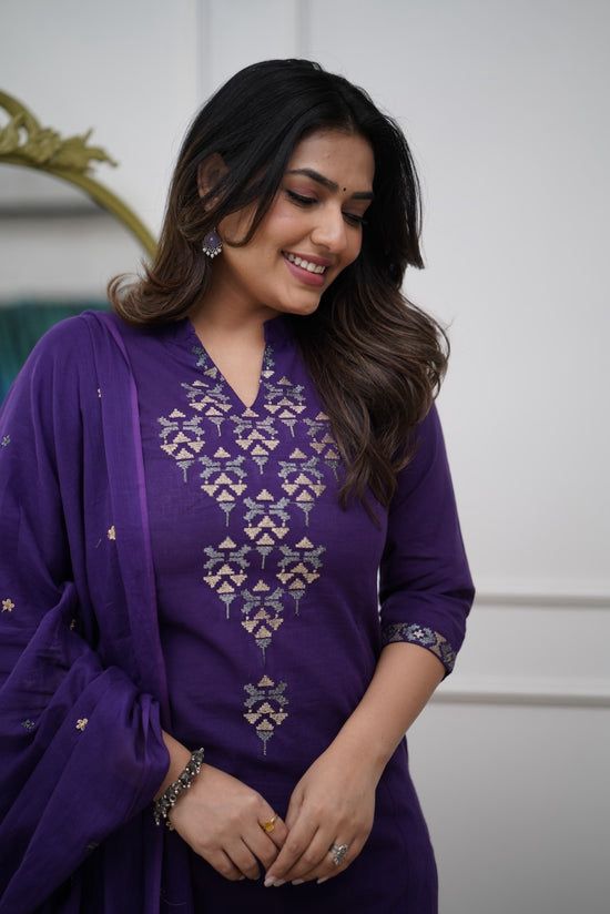 Kurta ALINE kurta set with Cotton Plazzo & Malmal Dupatta with embroidery work