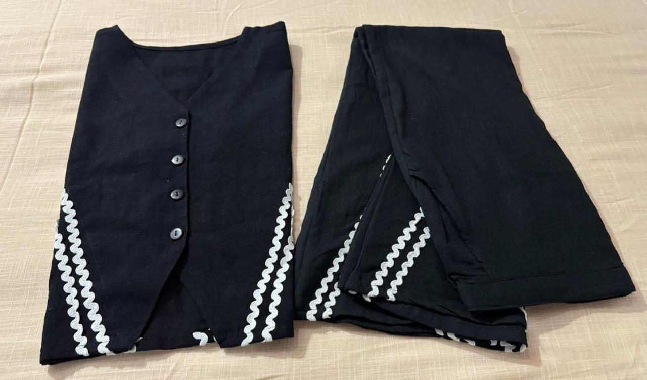 Kurta Women Indo Western Waist Coat With White Zigzag Lace Trousers Co-Ords Set