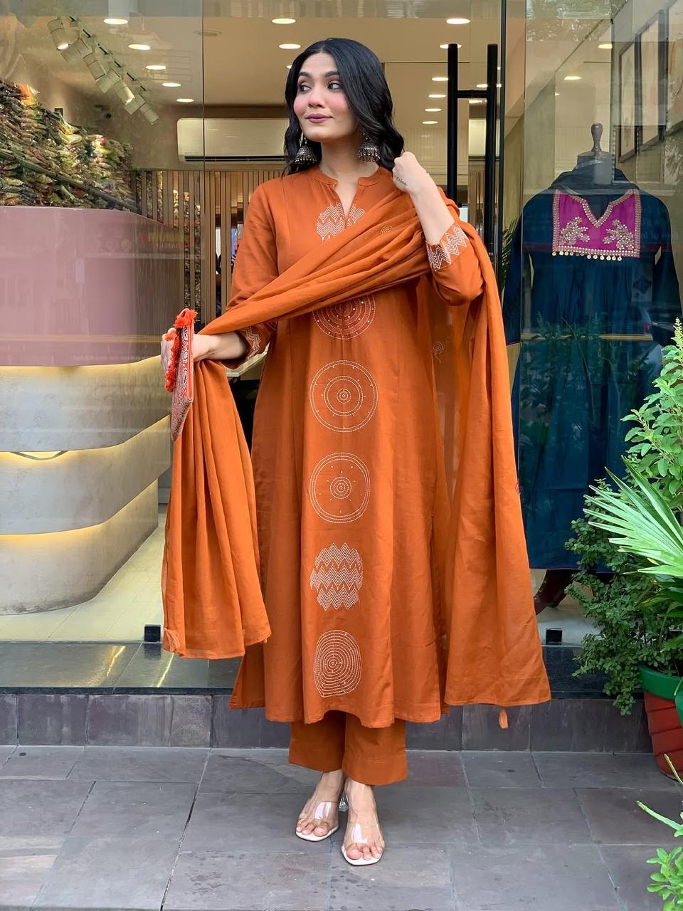 Kurta Women Embrodairy Chanderi Stright Kurta Set With chinon duppata