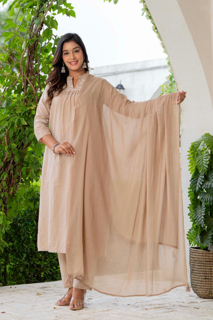 Kurta Beige Silk Blend Solid Embroidered Flared Suit Set