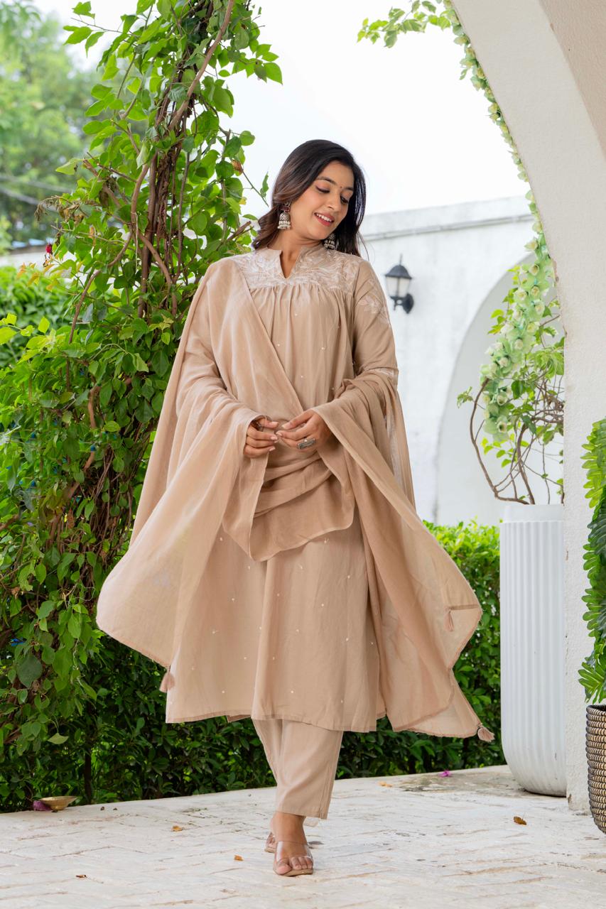 Kurta Beige Silk Blend Solid Embroidered Flared Suit Set