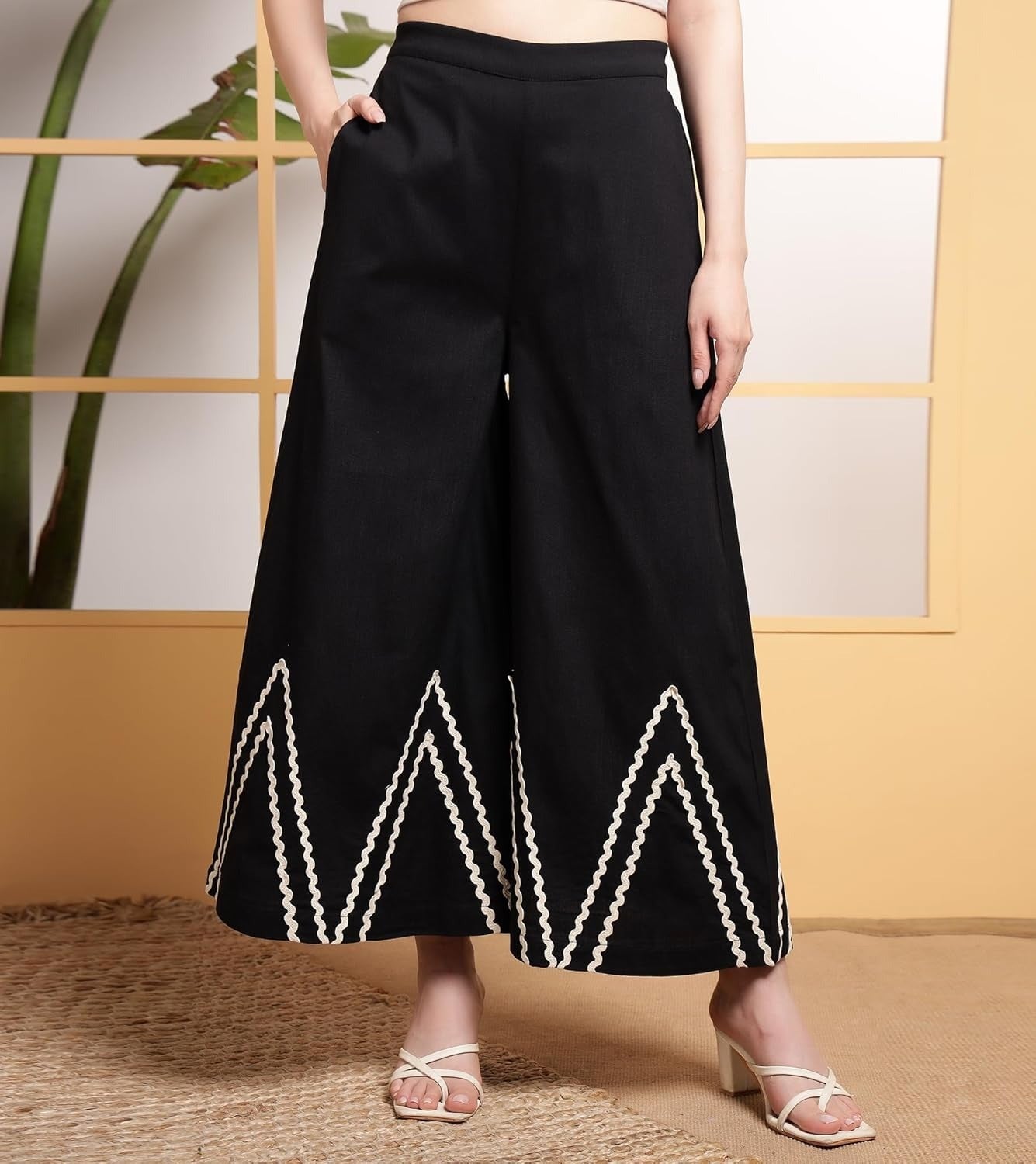 Kurta Women Indo Western Waist Coat With White Zigzag Lace Trousers Co-Ords Set