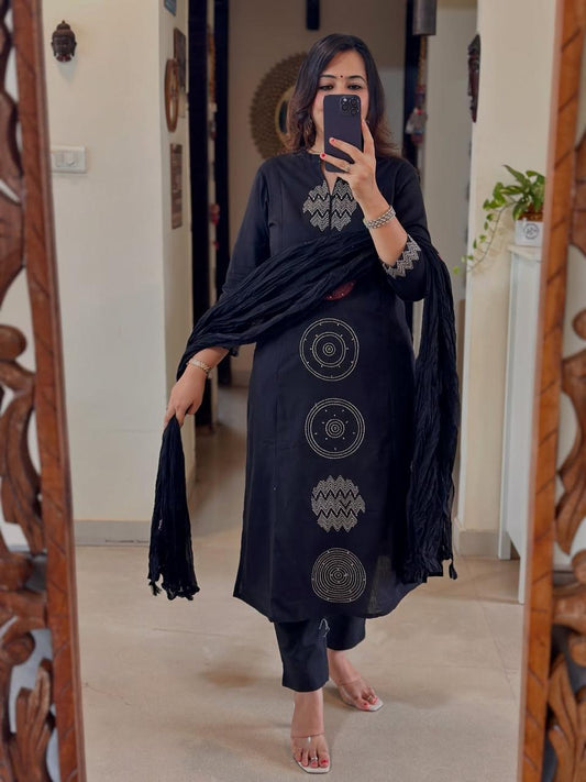 Kurta Black color cotton embroidered suit set
